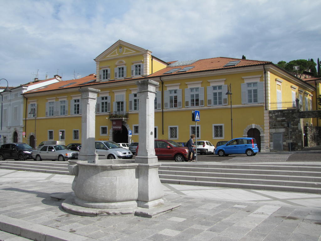 Grand Hotel Entourage - Palazzo Strassoldo Gorizia Exterior foto